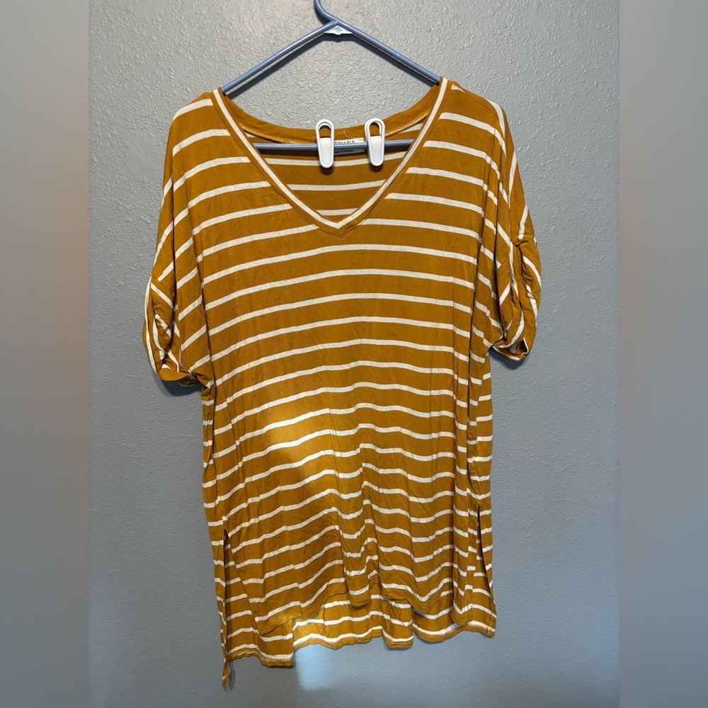 Zenana V-Neck Short Sleeve Top in Mustard